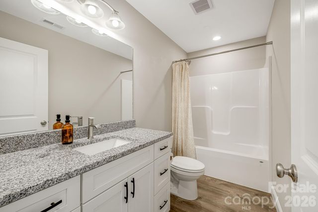 398 Point Hope Lane, Hendersonville, NC 28792