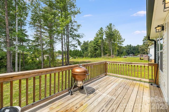 398 Point Hope Lane, Hendersonville, NC 28792