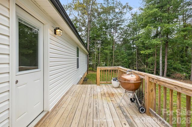 398 Point Hope Lane, Hendersonville, NC 28792