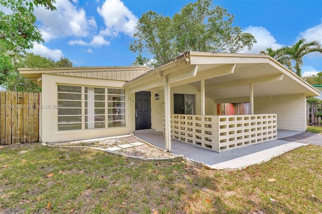 6610 Johnson St, Hollywood, FL 33024