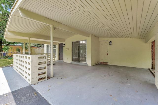 6610 Johnson St, Hollywood, FL 33024