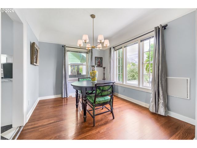 5812 Se BUSH St, Portland, OR 97206