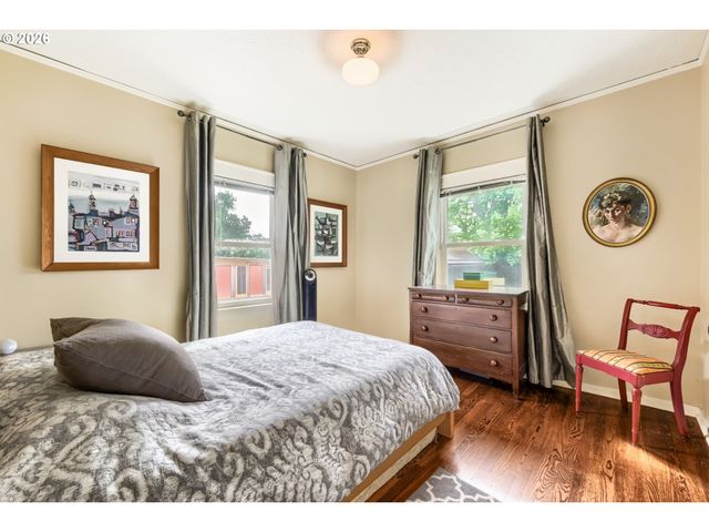 5812 Se BUSH St, Portland, OR 97206