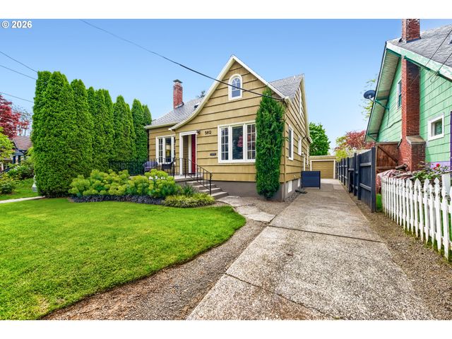 5812 Se BUSH St, Portland, OR 97206