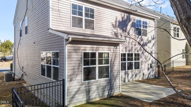 105 Genoa Lane, Clayton, NC 27527