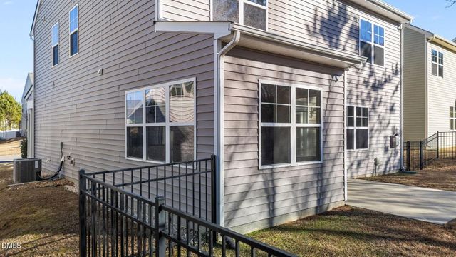 105 Genoa Lane, Clayton, NC 27527