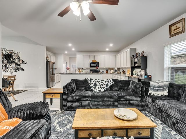 8719 Willet Street, Baytown, TX 77521
