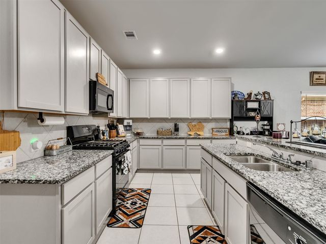 8719 Willet Street, Baytown, TX 77521