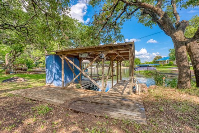 14 Purple Sage, Kingsland, TX 78639