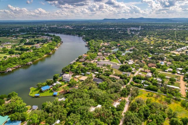14 Purple Sage, Kingsland, TX 78639