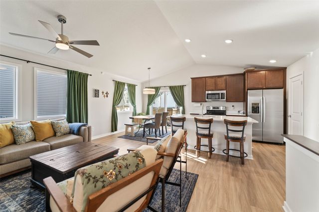 390 Commons Drive, Carlisle, IA 50047