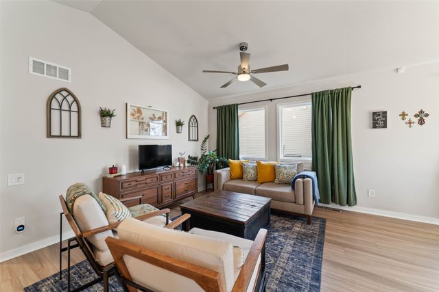 390 Commons Drive, Carlisle, IA 50047