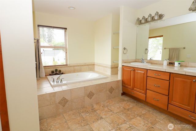2290 Seaside Drive, Blaine, WA 98230