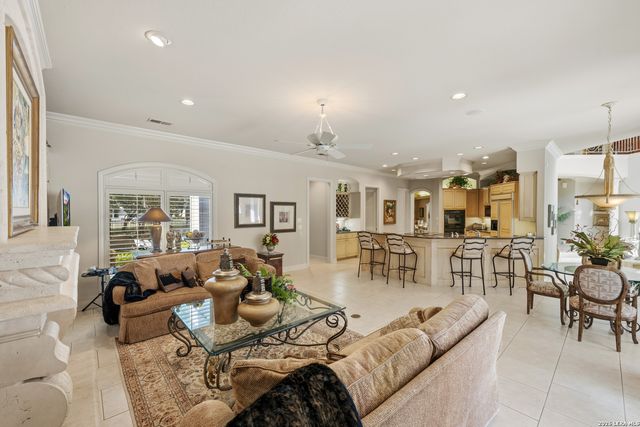 18914 De Enclave, San Antonio, TX 78258