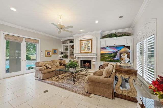 18914 De Enclave, San Antonio, TX 78258