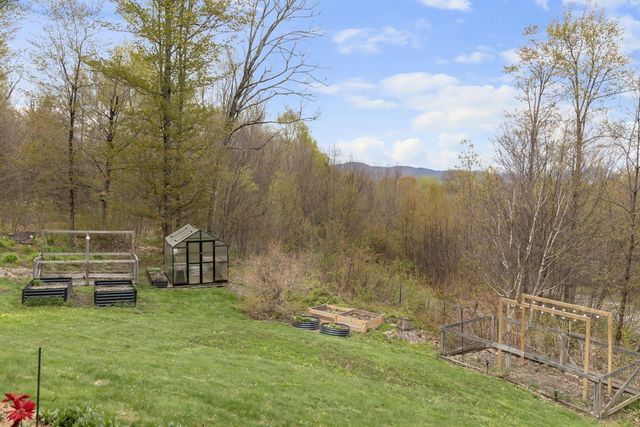 96 Deerfield Hills Road, Morristown, VT 05661