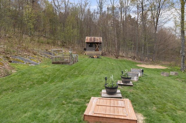 96 Deerfield Hills Road, Morristown, VT 05661