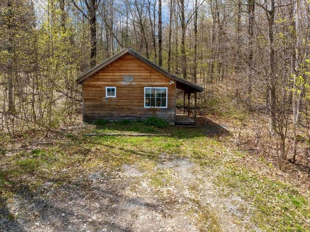 96 Deerfield Hills Road, Morristown, VT 05661