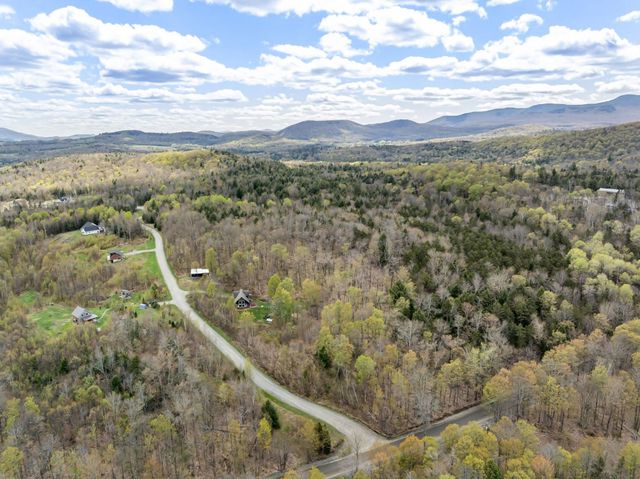 96 Deerfield Hills Road, Morristown, VT 05661