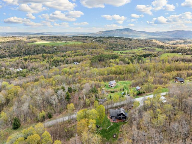 96 Deerfield Hills Road, Morristown, VT 05661