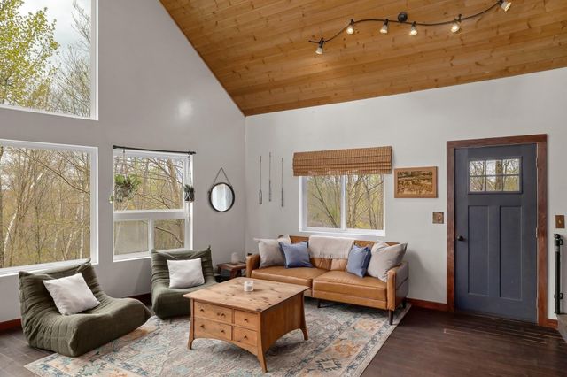 96 Deerfield Hills Road, Morristown, VT 05661