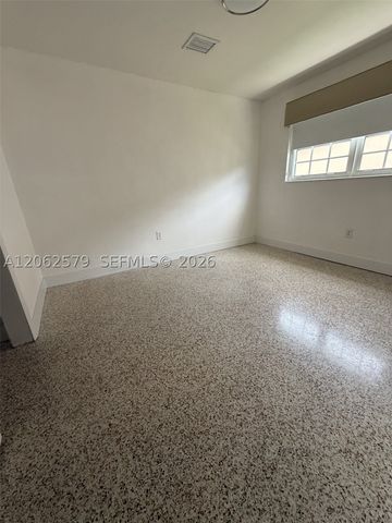 5001 SW 87th Pl 1, Miami, FL 33165