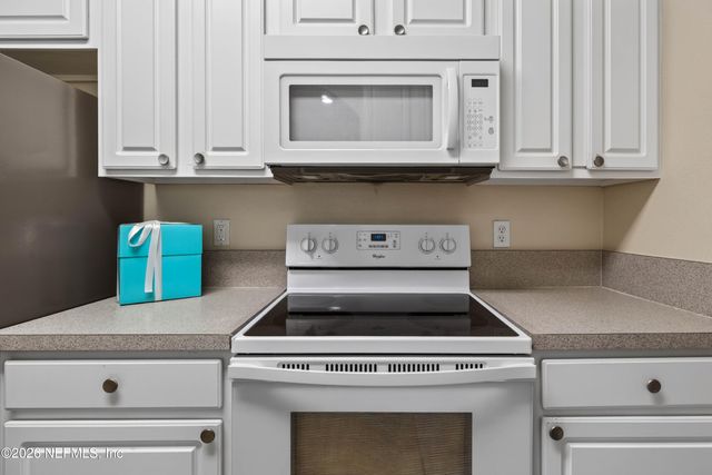 7801 POINT MEADOWS Drive 2101, Jacksonville, FL 32256