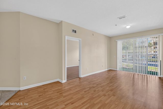7801 POINT MEADOWS Drive 2101, Jacksonville, FL 32256