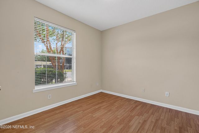 7801 POINT MEADOWS Drive 2101, Jacksonville, FL 32256