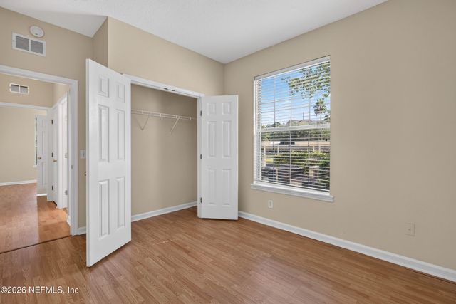 7801 POINT MEADOWS Drive 2101, Jacksonville, FL 32256