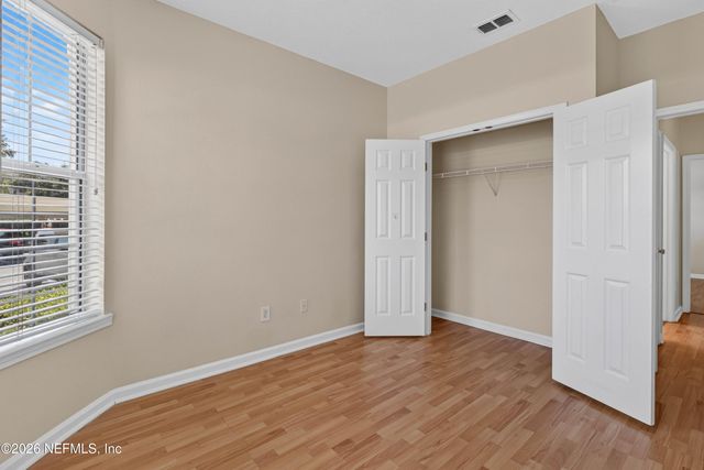 7801 POINT MEADOWS Drive 2101, Jacksonville, FL 32256