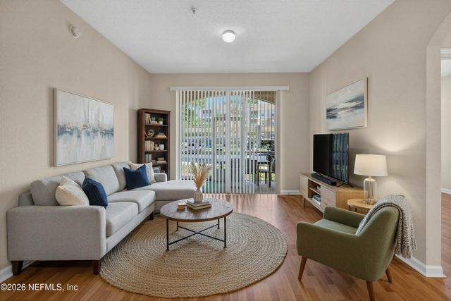 7801 POINT MEADOWS Drive 2101, Jacksonville, FL 32256