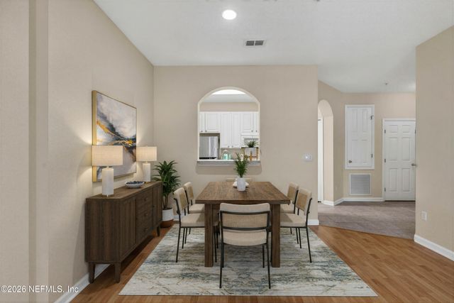 7801 POINT MEADOWS Drive 2101, Jacksonville, FL 32256