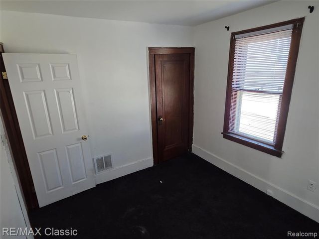 15307 Biltmore Street, Detroit, MI 48227