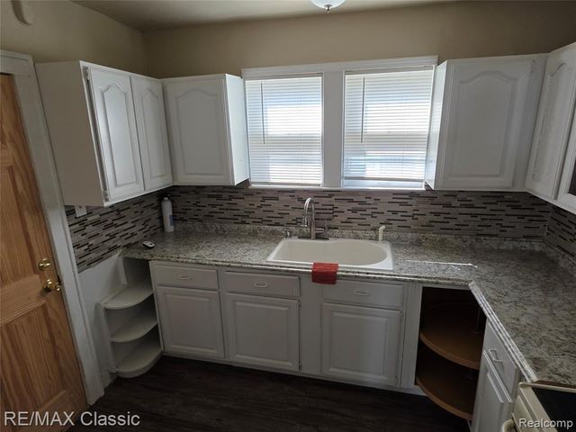 15307 Biltmore Street, Detroit, MI 48227