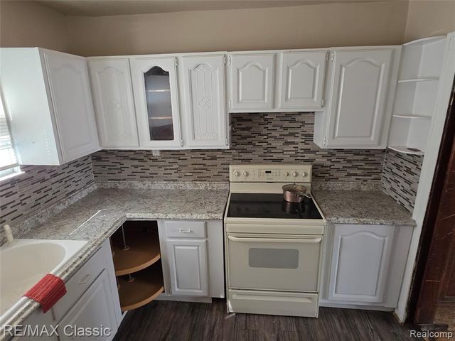 15307 Biltmore Street, Detroit, MI 48227