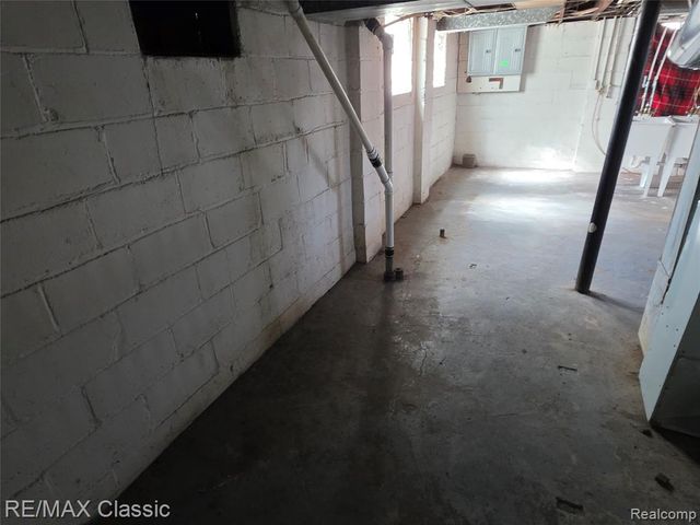 15307 Biltmore Street, Detroit, MI 48227