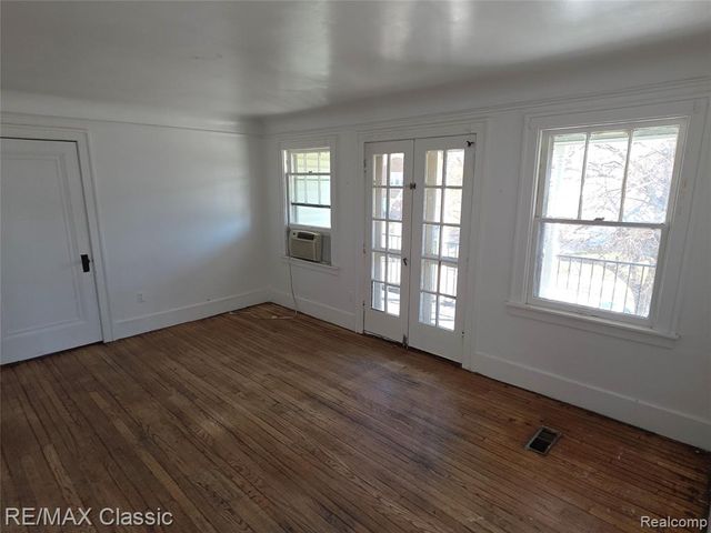 15307 Biltmore Street, Detroit, MI 48227