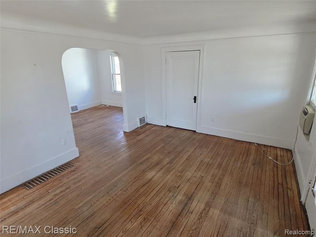 15307 Biltmore Street, Detroit, MI 48227