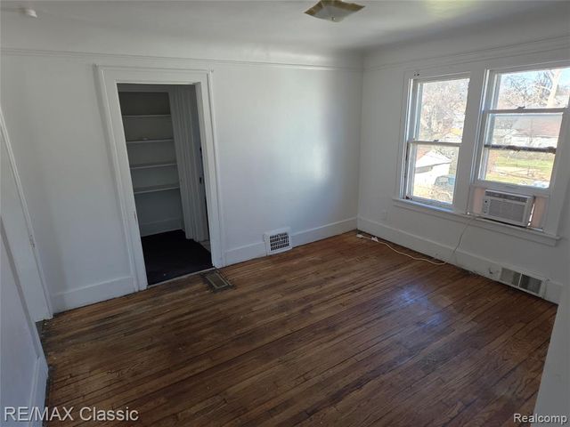 15307 Biltmore Street, Detroit, MI 48227