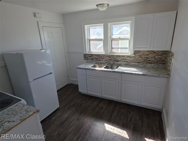 15307 Biltmore Street, Detroit, MI 48227