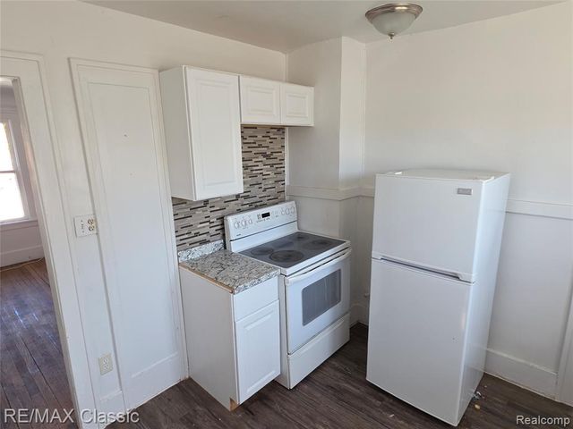 15307 Biltmore Street, Detroit, MI 48227