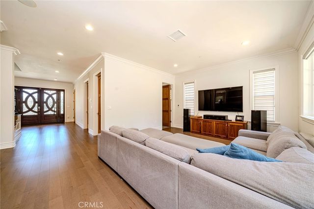 1217 Olive, La Canada Flintridge, CA 91011
