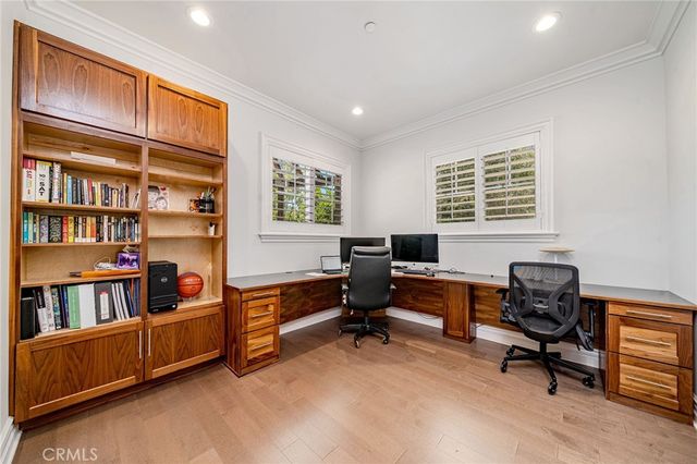 1217 Olive, La Canada Flintridge, CA 91011