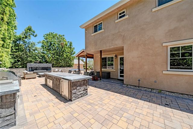 1217 Olive, La Canada Flintridge, CA 91011