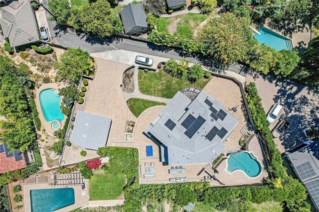 1217 Olive, La Canada Flintridge, CA 91011