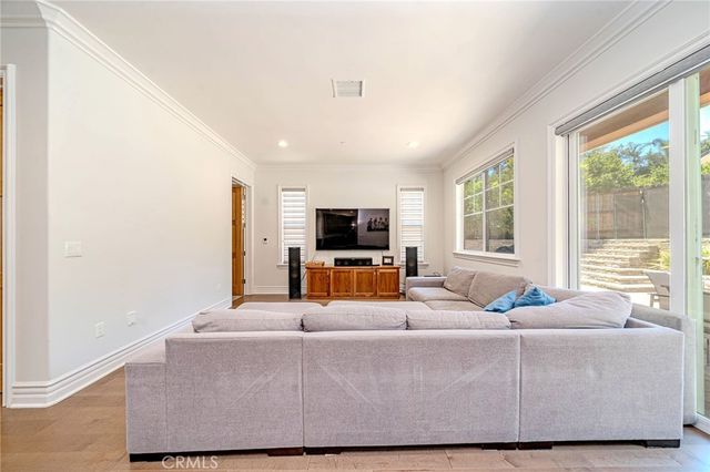 1217 Olive, La Canada Flintridge, CA 91011