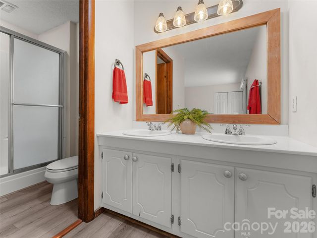 32 Honeysuckle Ridge Road, Pisgah Forest, NC 28768