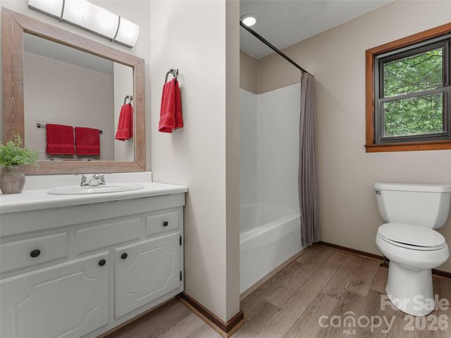 32 Honeysuckle Ridge Road, Pisgah Forest, NC 28768