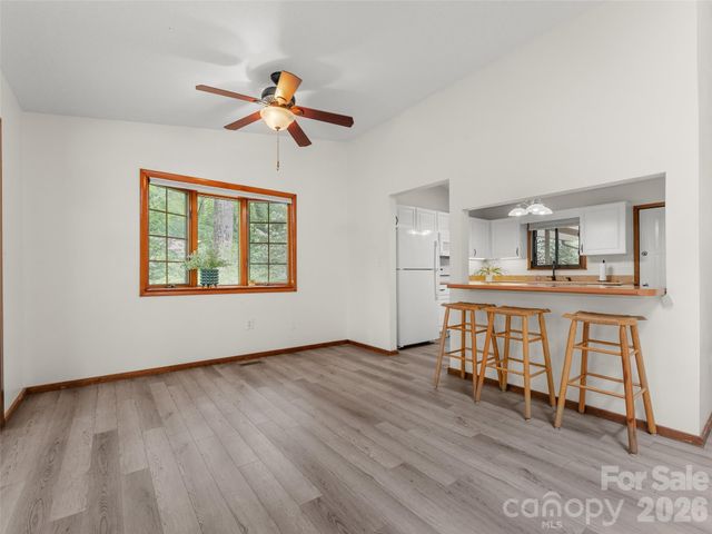 32 Honeysuckle Ridge Road, Pisgah Forest, NC 28768